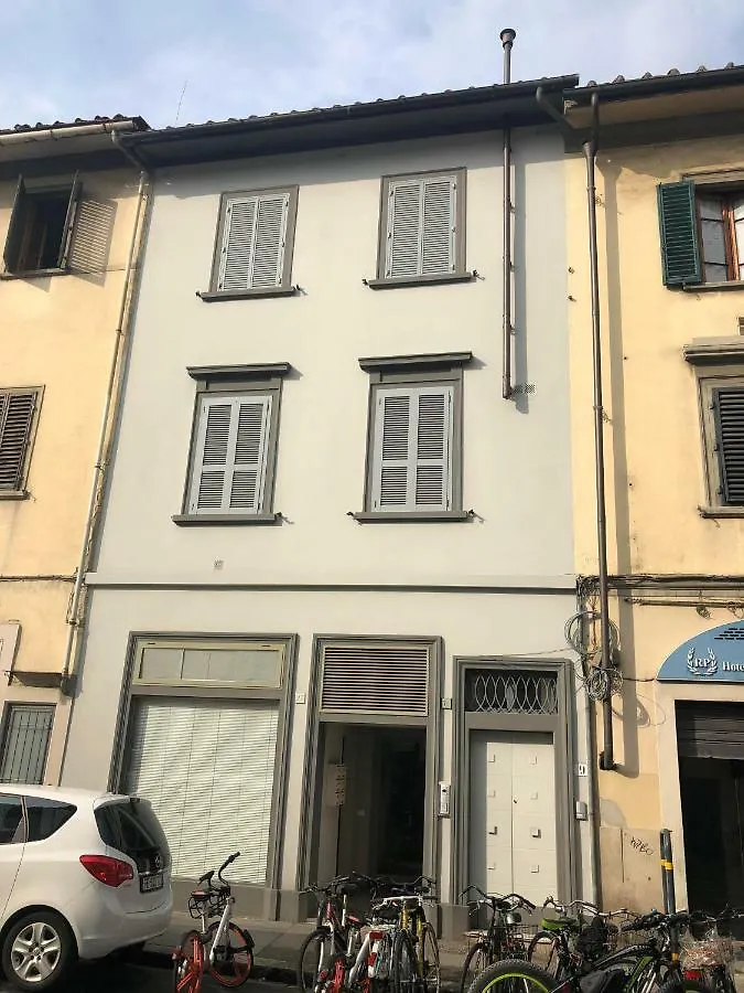 Art Apartment Porta A Prato Florence Italy