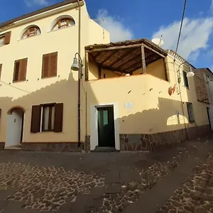 Casa Ombrina Alloggio in famiglia Orosei