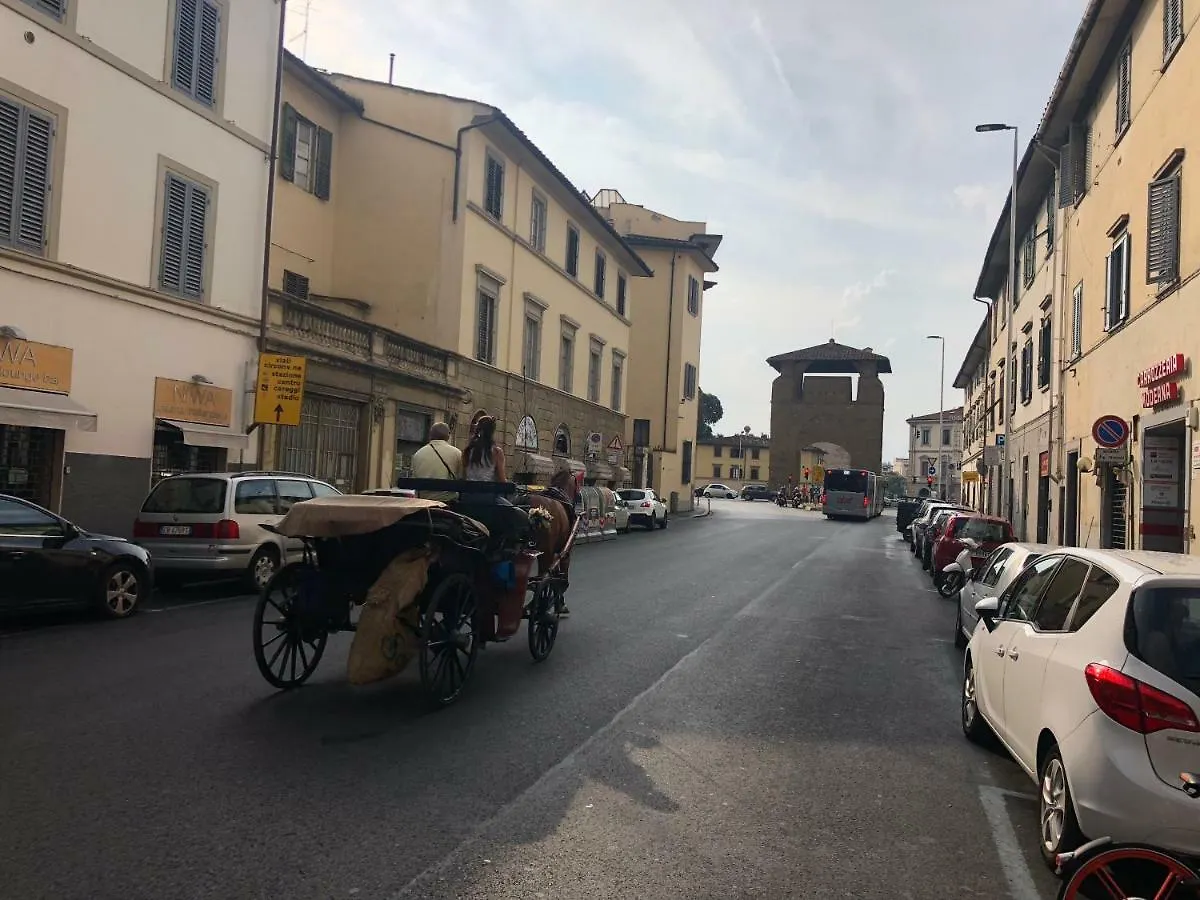 Art Apartment Porta A Prato Florencia Italia